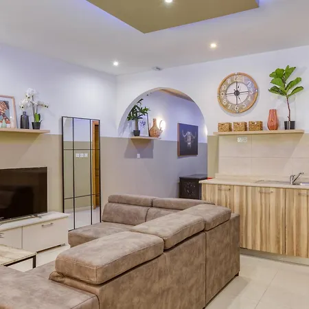 Apartman Modern 2br With Backyard In Vibrant St Julians By 360 Estates