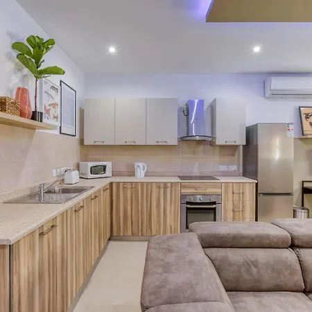 Modern 2br With Backyard In Vibrant St Julians By 360 Estates San Ġiljan