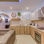Apartamento Modern 2br With Backyard In Vibrant St Julians By 360 Estates St. Julian's