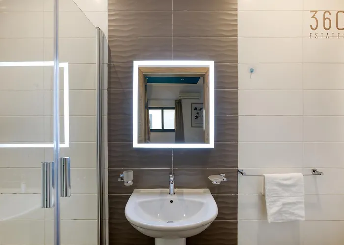 Modern 2br With Backyard In Vibrant St Julians By 360 Estates Saint Julian's