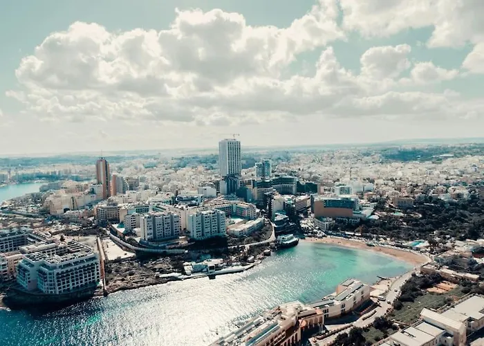 Modern 2br With Backyard In Vibrant St Julians By 360 Estates